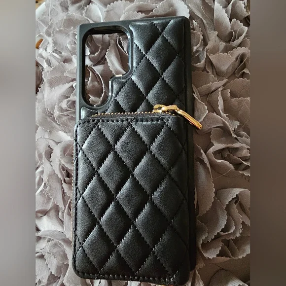 CUSTYPE Galaxy S23 Ultra Black Quilted Phone Case with Gold Zipper and Add Ons - Picture 1 of 11